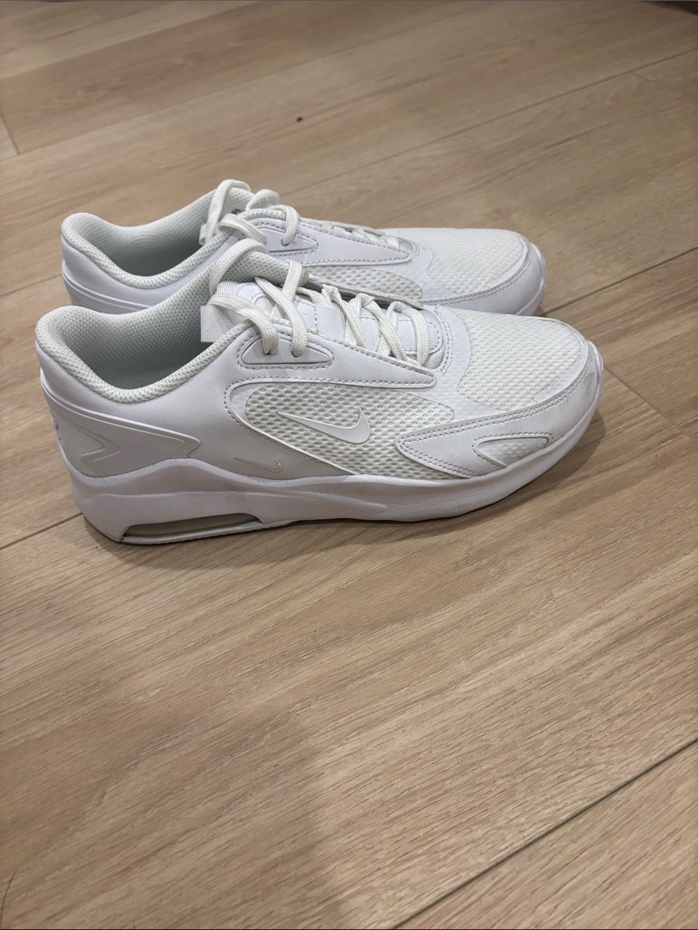 Nike Women’s White Mesh & Synthetic Sneakers